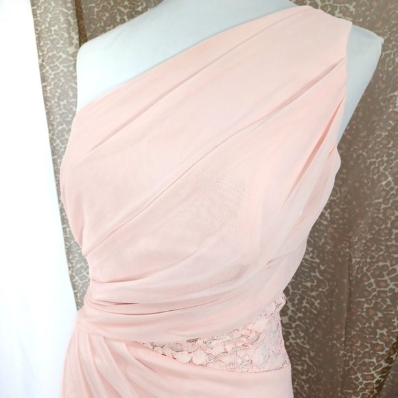 DAVID'S BRIDAL One Shoulder Mesh and Lace Petal Pink Party Bridal Maxi Dress 20 - Picture 3 of 9